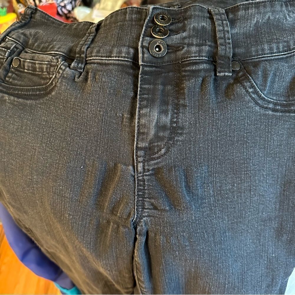 Torrid  Black Denim Skinny Jeans Sz 10R. VERY stretchy. - Picture 3 of 15